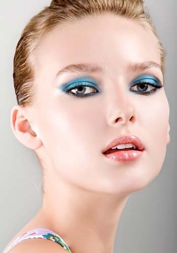 makeup tips eyes. Blue Eyes: An Eye Makeup Tips