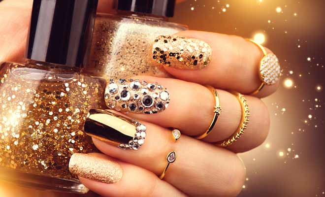anti acne aging Latest Nail to   Mirrored Craze Try Art Manicures