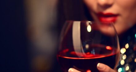 5 Incredible Benefits of Red Wine For Anti-Aging You Don’t Know